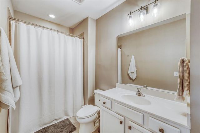2381 Brissett Lane, Brookhaven, GA 30319