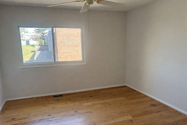 26 Laurelwood Dr 26, Stoughton, MA 02072