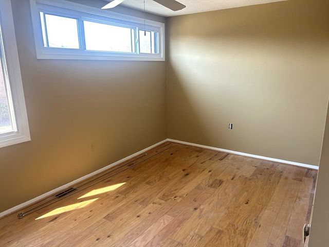 26 Laurelwood Dr 26, Stoughton, MA 02072