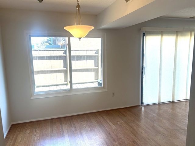 26 Laurelwood Dr 26, Stoughton, MA 02072