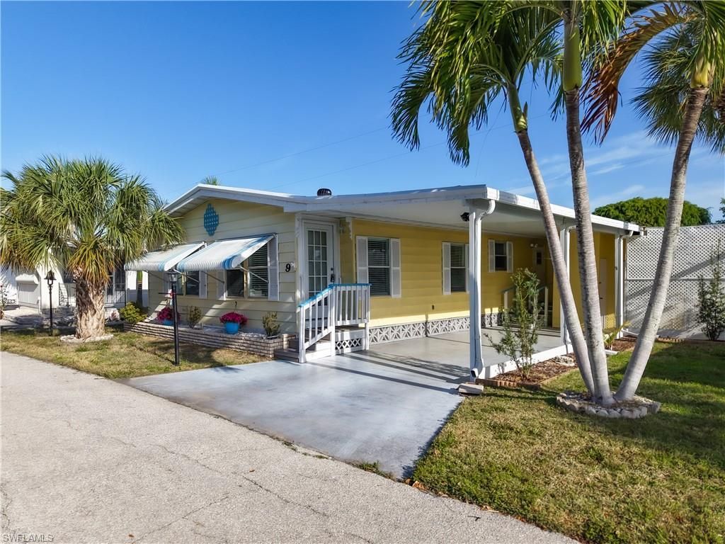 9 Moorhead MNR 9, NAPLES, FL 34112 — exterior
