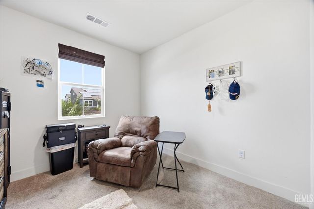 7903 Rock Port Avenue, Bakersfield, CA 93313