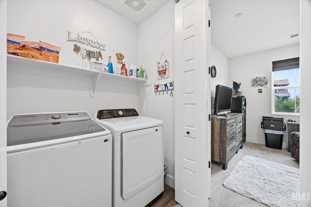 7903 Rock Port Avenue, Bakersfield, CA 93313