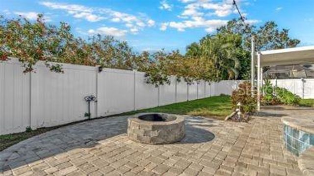 173 FOXCROFT DR E., Palm Harbor, FL 34683
