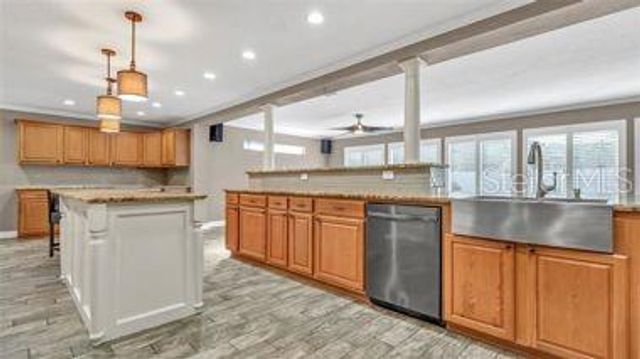 173 FOXCROFT DR E., Palm Harbor, FL 34683