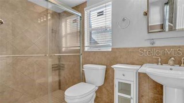 173 FOXCROFT DR E., Palm Harbor, FL 34683