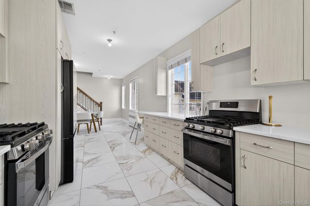 10 Lemberg Court 401, Monroe, NY 10950