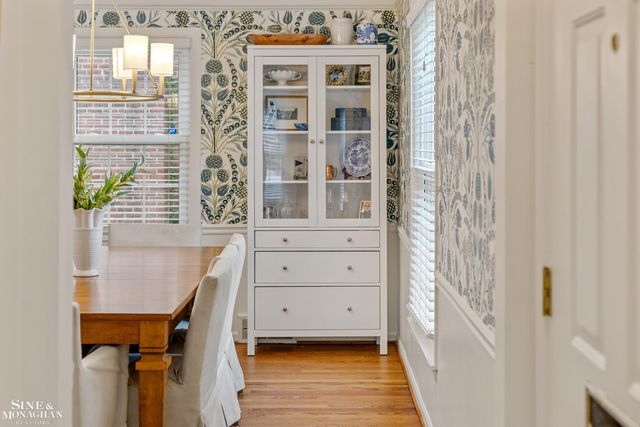 1301 Torrey Road, Grosse Pointe Woods, MI 48236