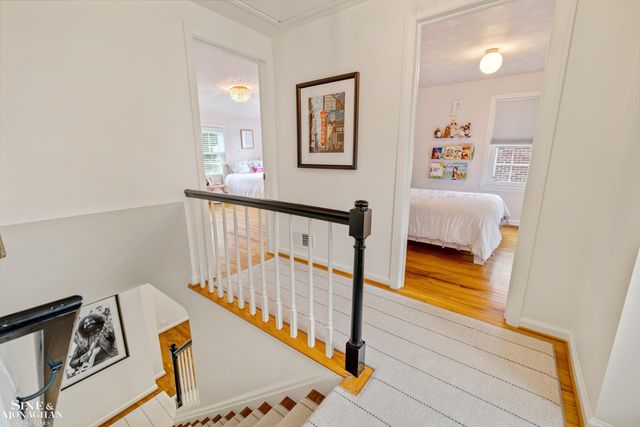 1301 Torrey Road, Grosse Pointe Woods, MI 48236