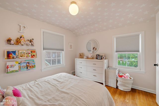 1301 Torrey Road, Grosse Pointe Woods, MI 48236
