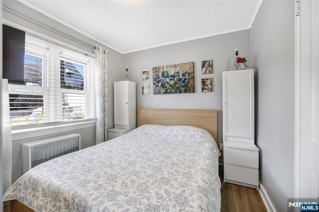 38 Henry Street, Elmwood Park, NJ 07407