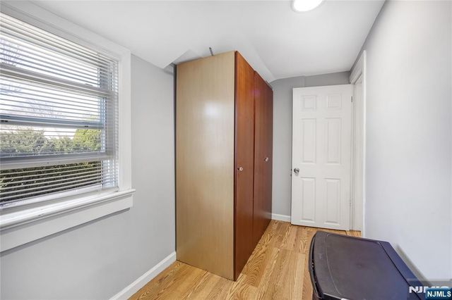 38 Henry Street, Elmwood Park, NJ 07407