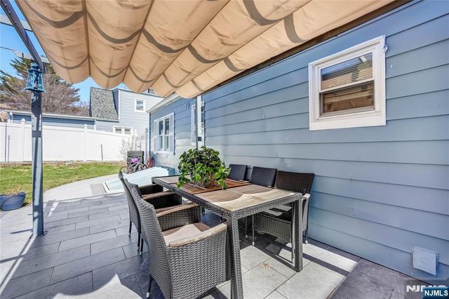 38 Henry Street, Elmwood Park, NJ 07407