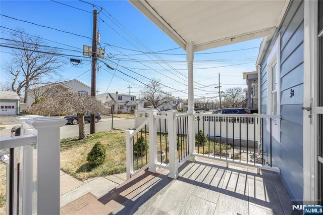 38 Henry Street, Elmwood Park, NJ 07407