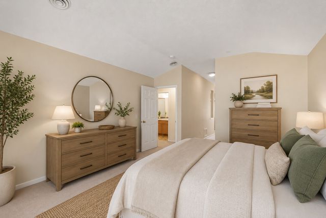 8810 Pointe Vista Drive, Victoria, MN 55386