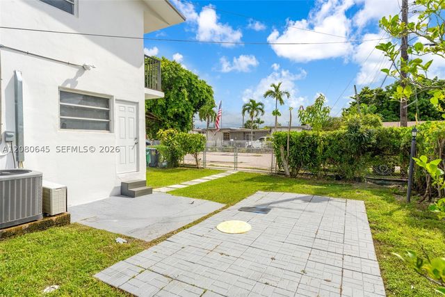3200 SW 88th Pl, Miami, FL 33165