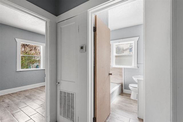 122 S GARFIELD AVENUE, Deland, FL 32724