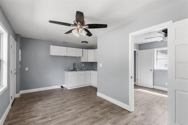 122 S GARFIELD AVENUE, Deland, FL 32724