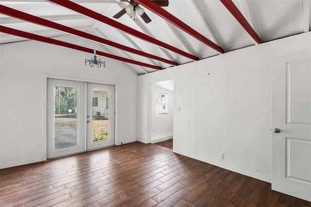 122 S GARFIELD AVENUE, Deland, FL 32724