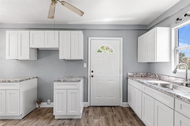 122 S GARFIELD AVENUE, Deland, FL 32724