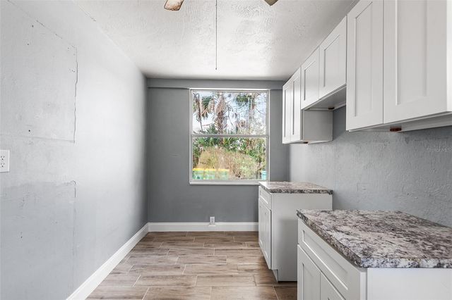 122 S GARFIELD AVENUE, Deland, FL 32724