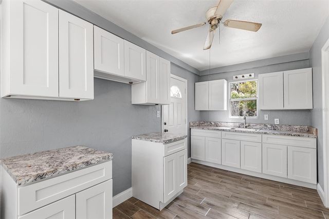 122 S GARFIELD AVENUE, Deland, FL 32724