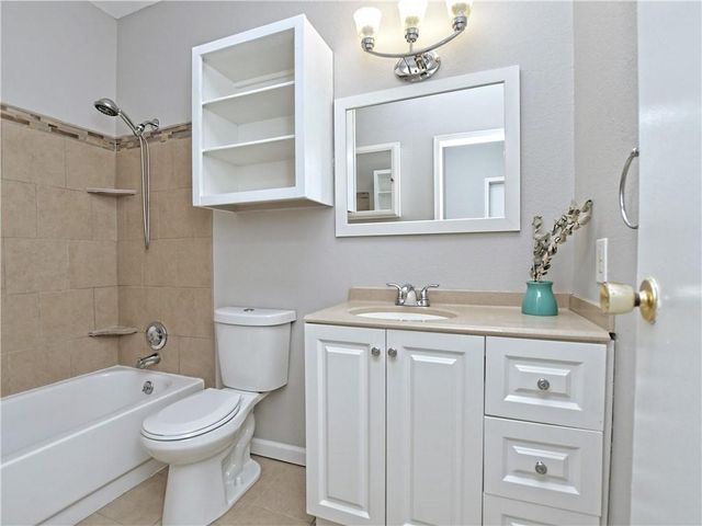 12166 Metric BLVD 2015, Austin, TX 78758