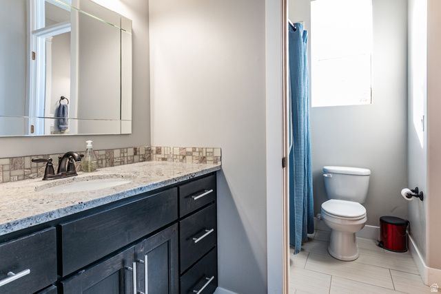 977 S PARKWAY, North Salt Lake, UT 84054