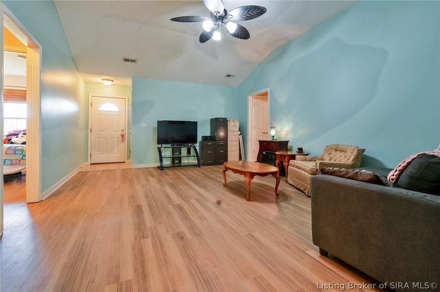 2304 Brookview Drive, Jeffersonville, IN 47130