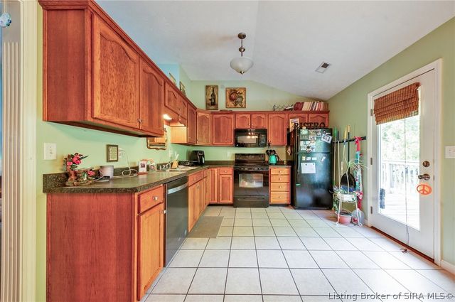2304 Brookview Drive, Jeffersonville, IN 47130