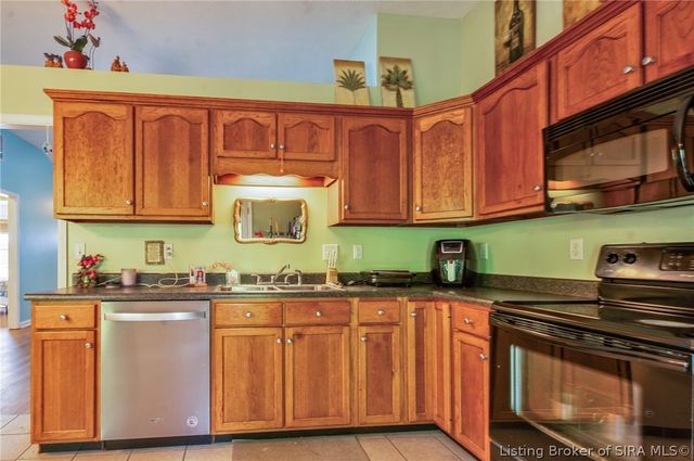 2304 Brookview Drive, Jeffersonville, IN 47130