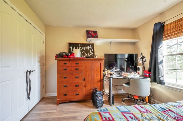 2304 Brookview Drive, Jeffersonville, IN 47130
