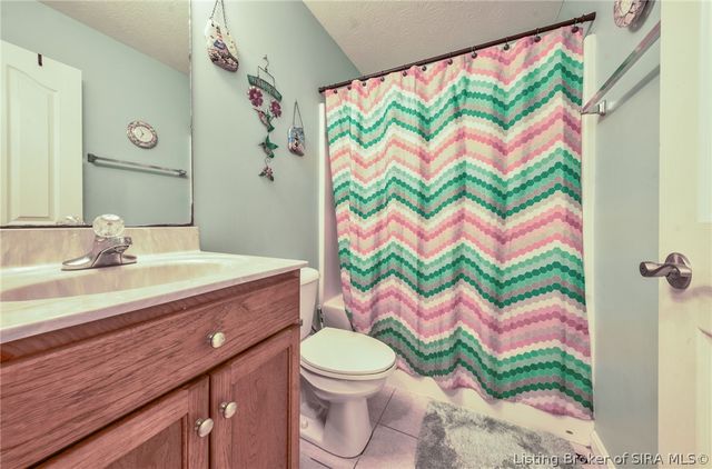 2304 Brookview Drive, Jeffersonville, IN 47130