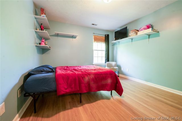 2304 Brookview Drive, Jeffersonville, IN 47130