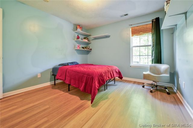 2304 Brookview Drive, Jeffersonville, IN 47130