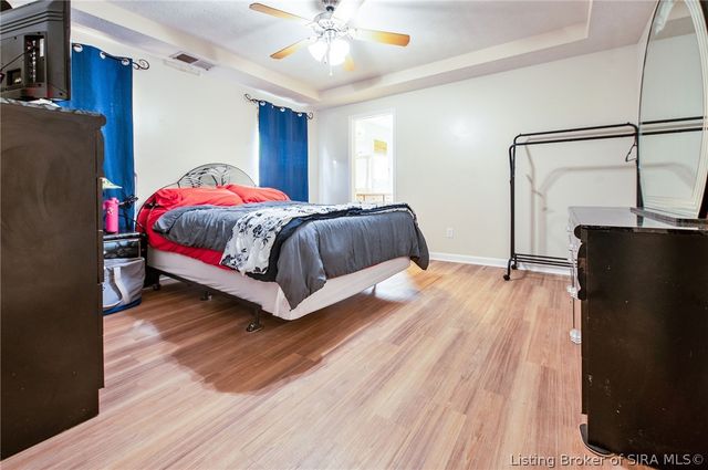 2304 Brookview Drive, Jeffersonville, IN 47130