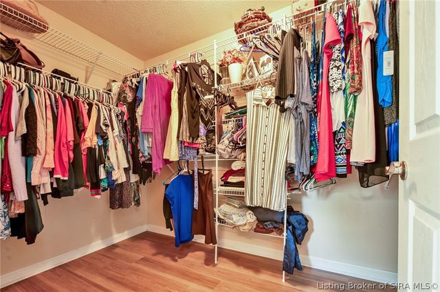 2304 Brookview Drive, Jeffersonville, IN 47130