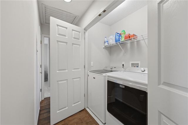 8728 N Arcola Court, Kansas City, MO 64153