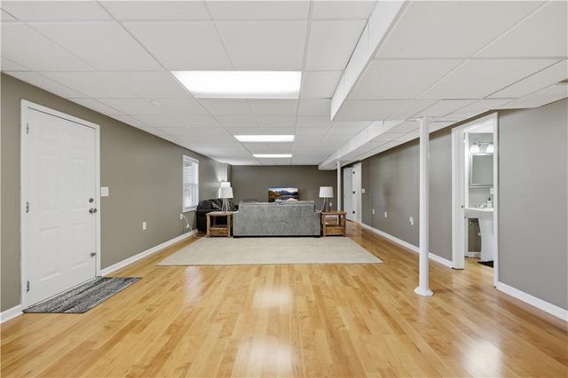 8728 N Arcola Court, Kansas City, MO 64153