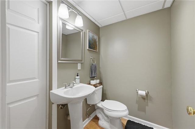 8728 N Arcola Court, Kansas City, MO 64153