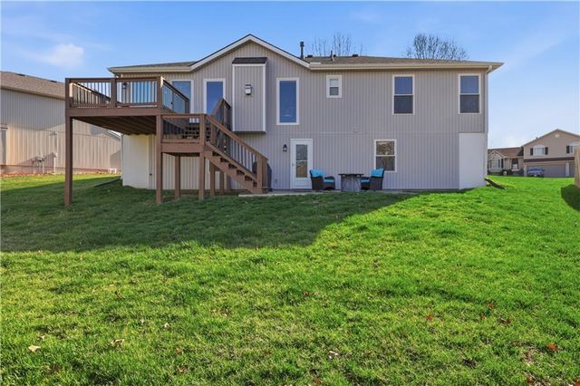 8728 N Arcola Court, Kansas City, MO 64153