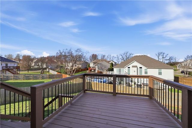 8728 N Arcola Court, Kansas City, MO 64153