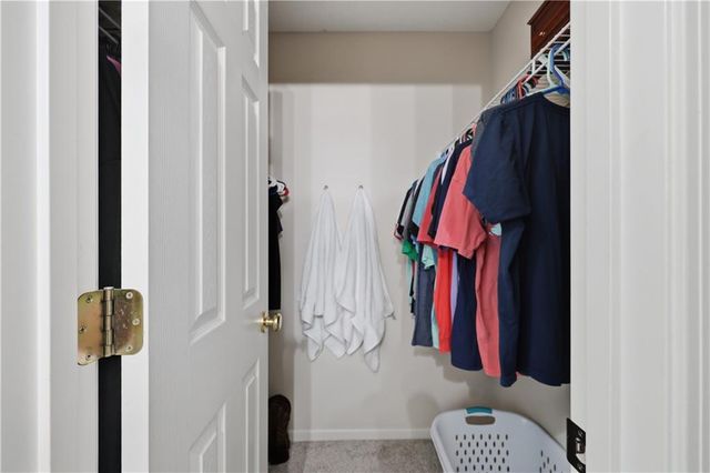 8728 N Arcola Court, Kansas City, MO 64153