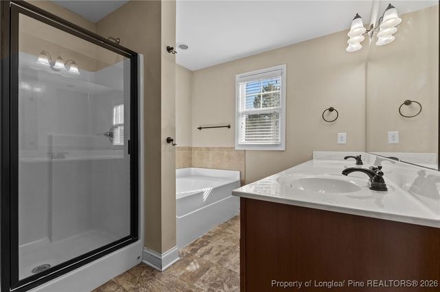 808 Bellingham Way, Fayetteville, NC 28312