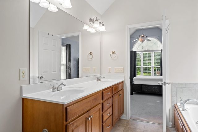 6129 Oilskin Drive, Ooltewah, TN 37363