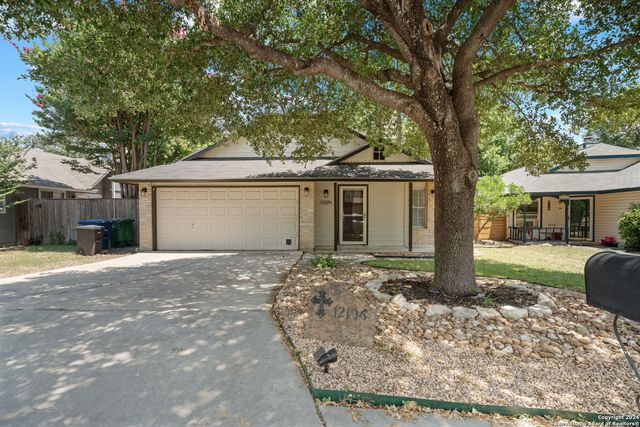 12106 Ridge Ct, San Antonio, TX 78247