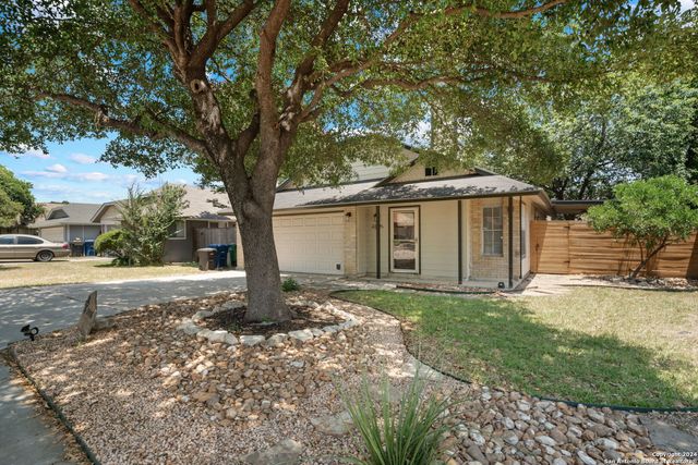 12106 Ridge Ct, San Antonio, TX 78247