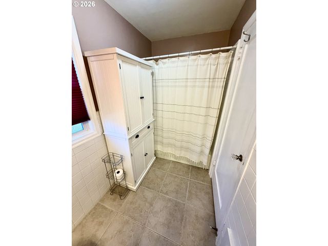 6340 Se 77TH Ave, Portland, OR 97206