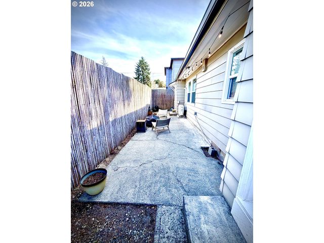 6340 Se 77TH Ave, Portland, OR 97206