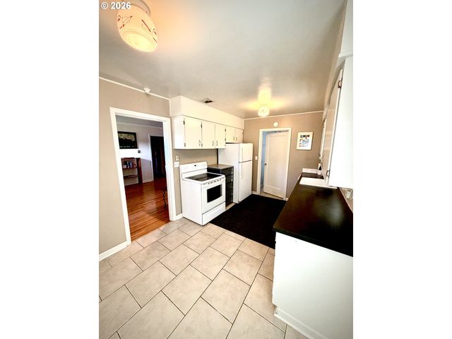 6340 Se 77TH Ave, Portland, OR 97206